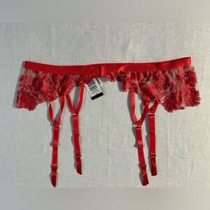 Torrid Vibrant Red Lace Garter Belt Size 1/2 NWT